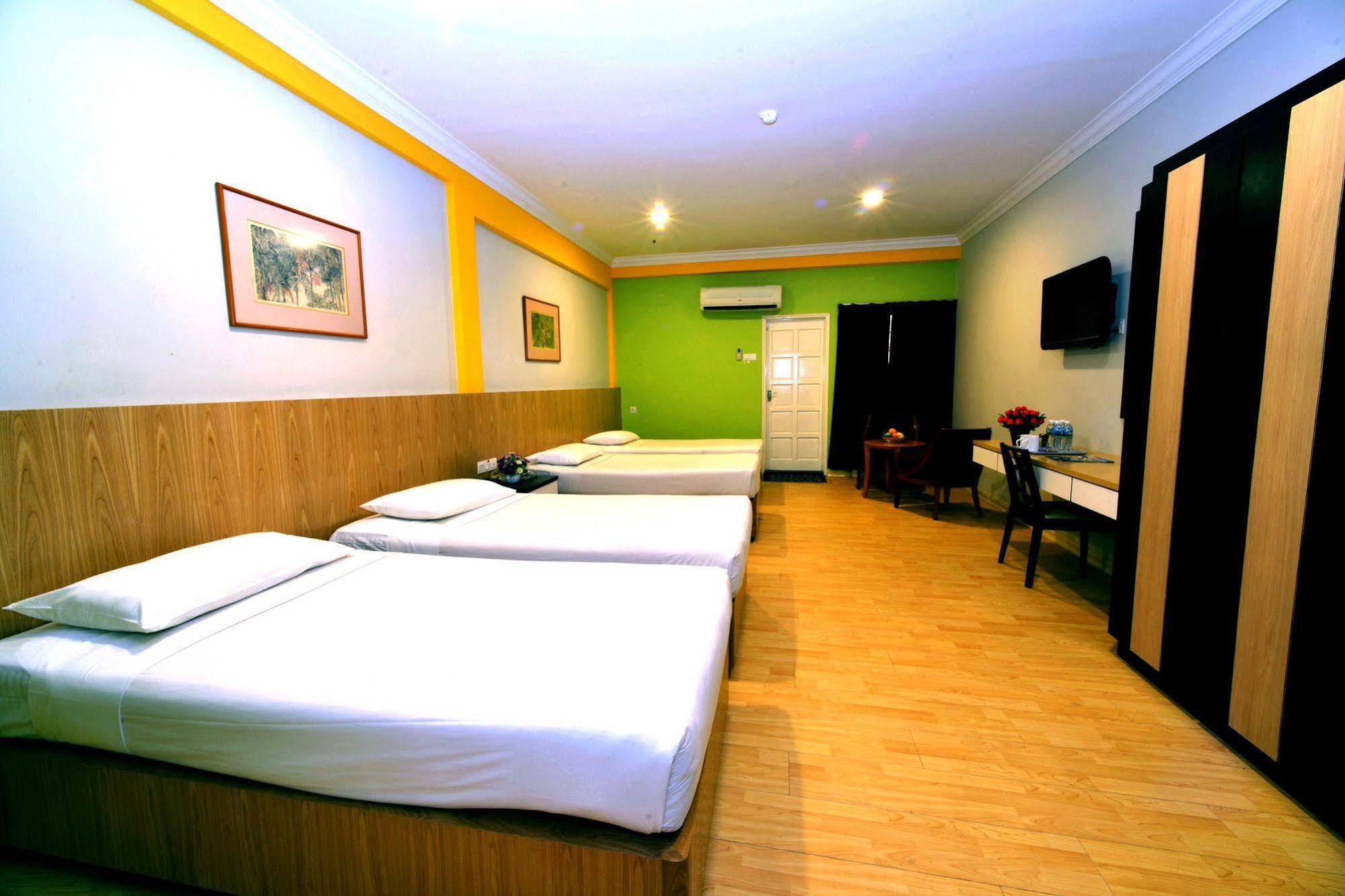 Classic Boutique Hotel Kuantan Exteriör bild
