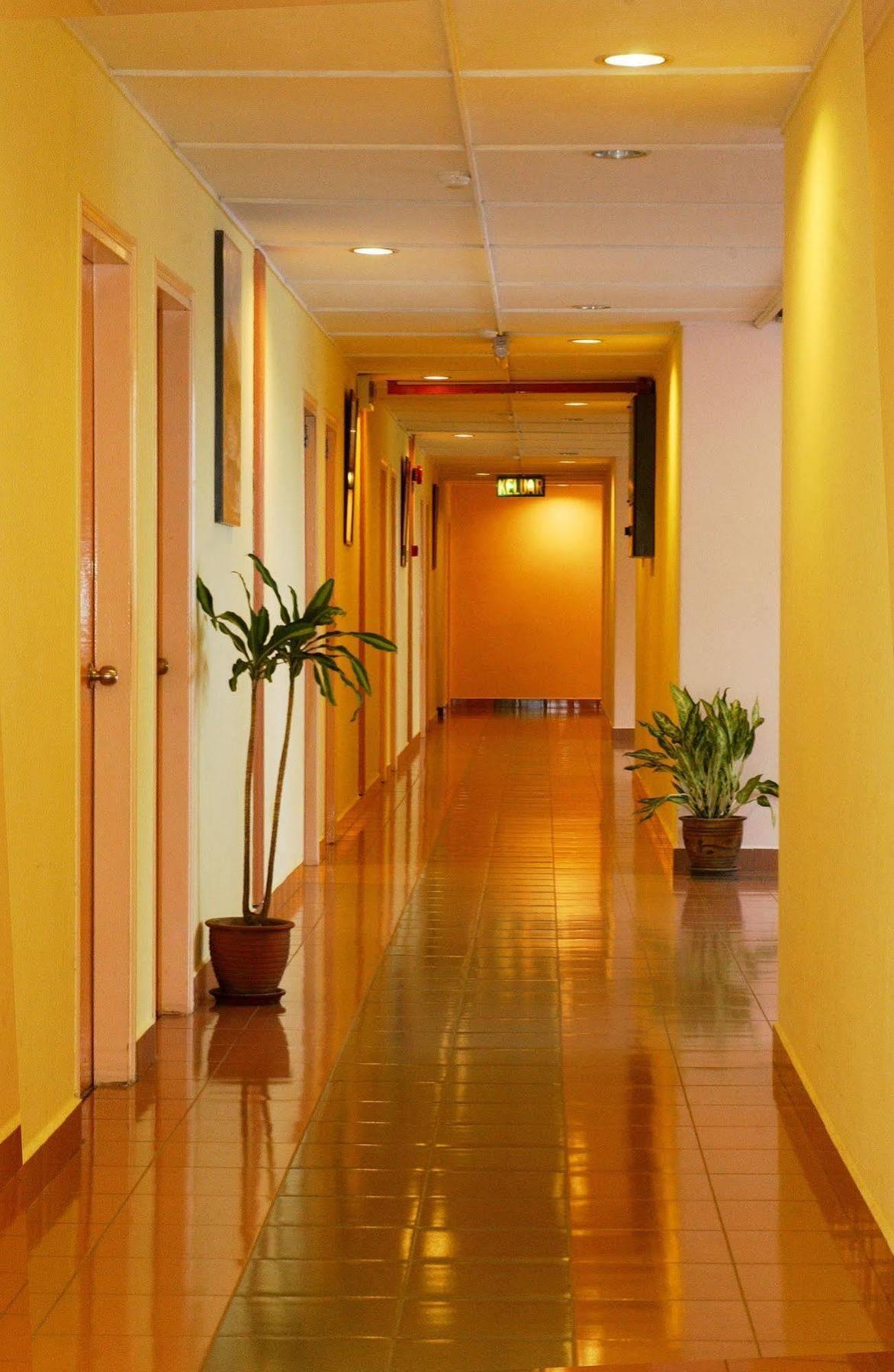 Classic Boutique Hotel Kuantan Exteriör bild